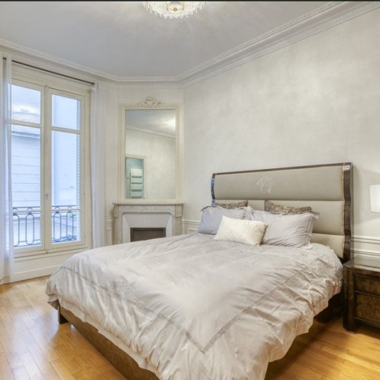  Annonces PARIS 7EME : Appartement | PARIS (75007) | 113 m2 | 4 000 € 